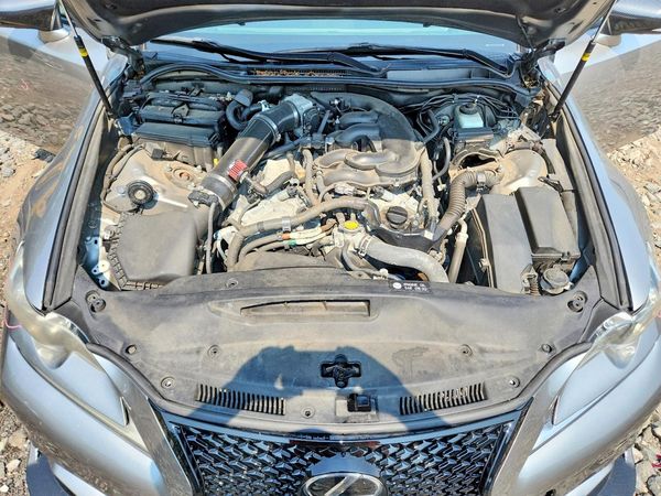 2016 LEXUS IS 300