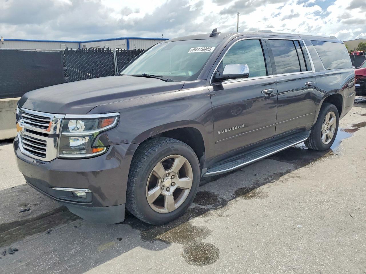 2017 CHEVROLET SUBURBAN Premier — Front 3/4
