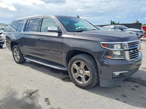 2017 CHEVROLET SUBURBAN Premier — Passenger 3/4