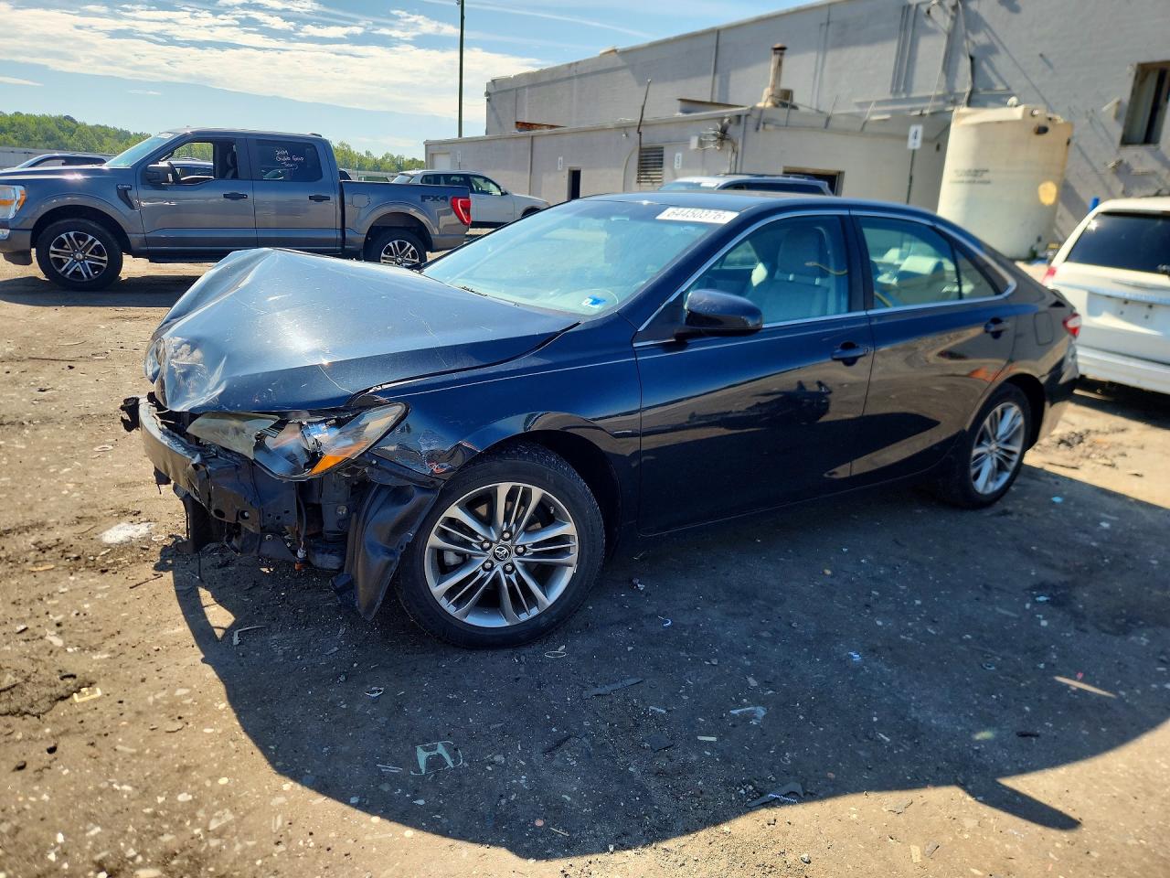 2016 TOYOTA CAMRY