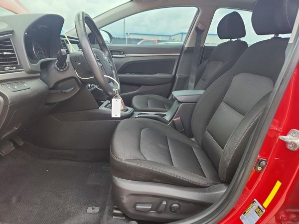 2017 HYUNDAI ELANTRA