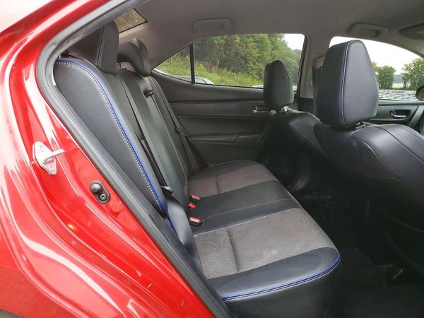 2017 TOYOTA COROLLA