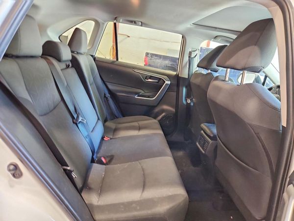 2019 TOYOTA RAV4 XLE / XLE Premium 4WD