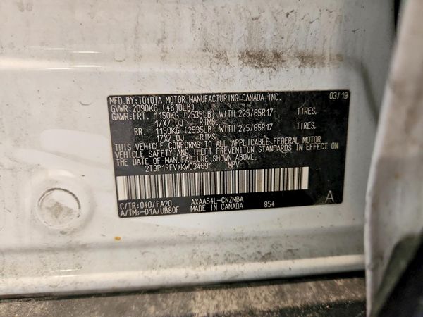 2019 TOYOTA RAV4 XLE / XLE Premium 4WD