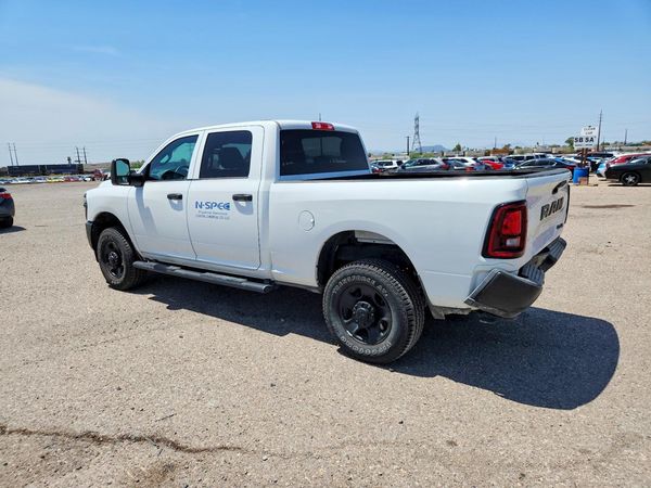 2026 RAM 2500 TRADESMAN CREW