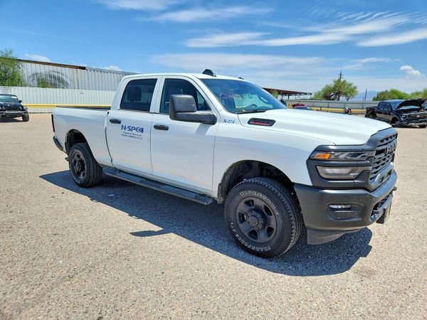 2026 RAM 2500 TRADESMAN CREW