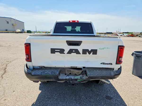 2026 RAM 2500 TRADESMAN CREW