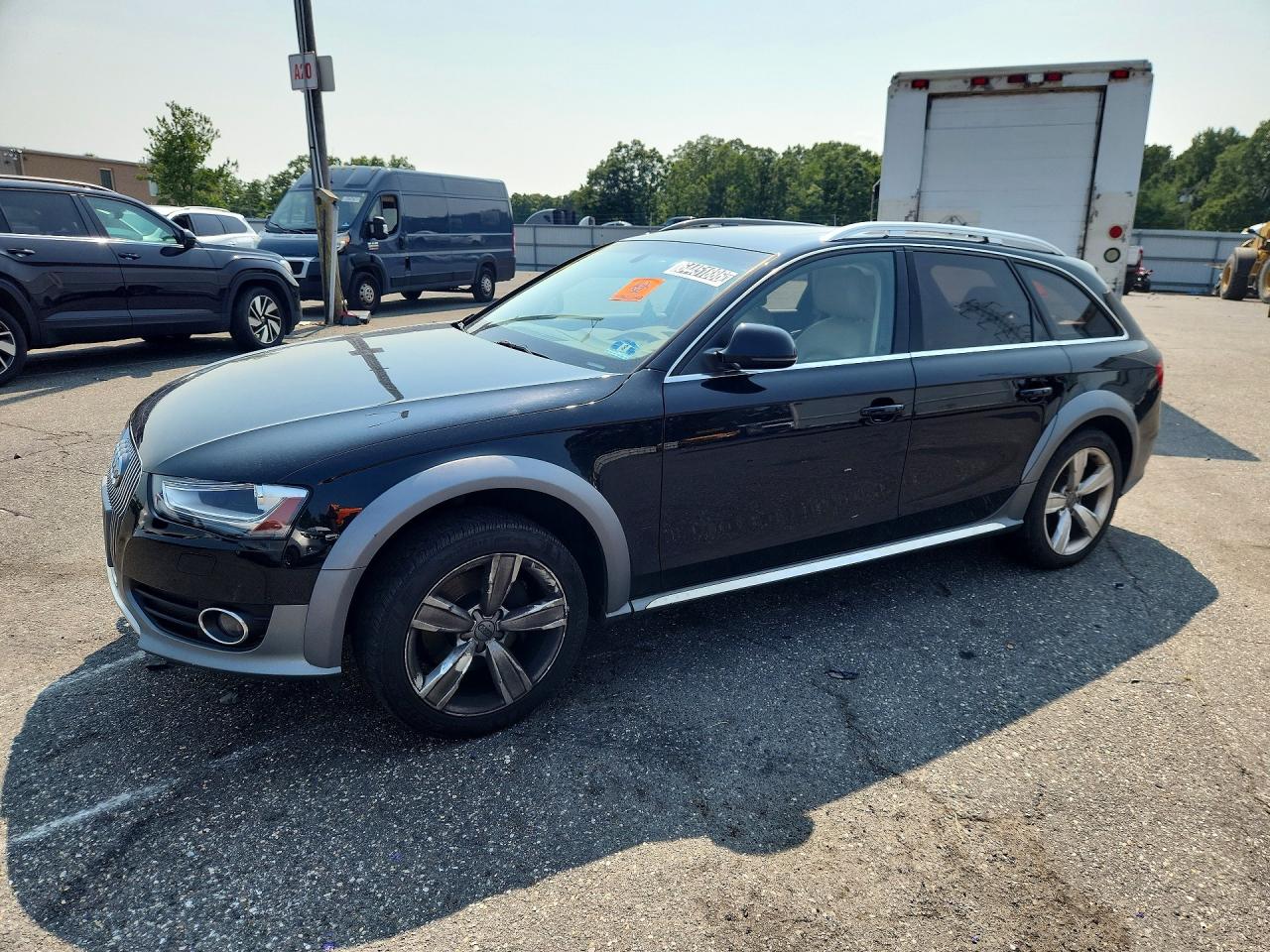2013 AUDI A4 quattro Premium Plus — Front 3/4