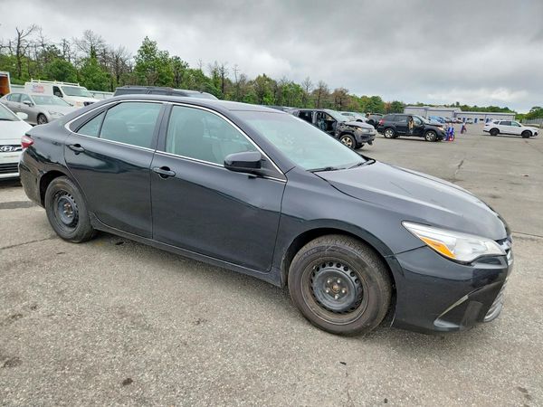 2015 TOYOTA CAMRY SOLA Hybrid