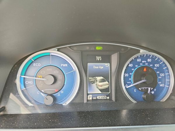 2015 TOYOTA CAMRY SOLA Hybrid