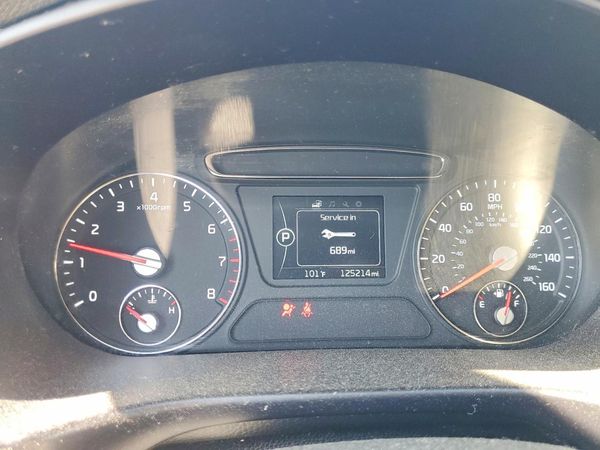 2018 KIA SORENTO L, LX