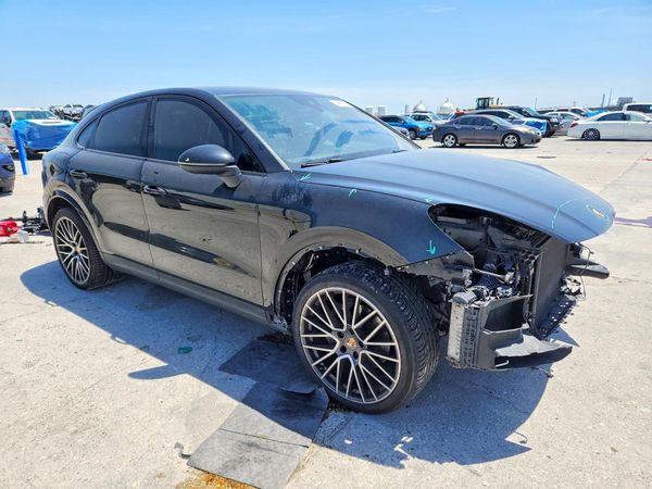 2020 PORSCHE CAYENNE