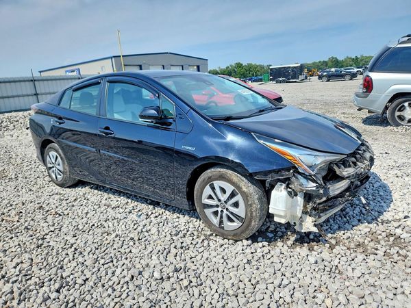 2017 TOYOTA PRIUS