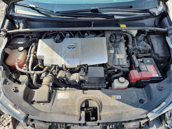 2017 TOYOTA PRIUS