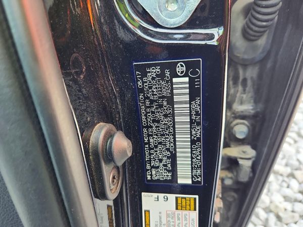 2017 TOYOTA PRIUS