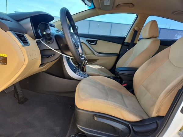 2013 HYUNDAI ELANTRA