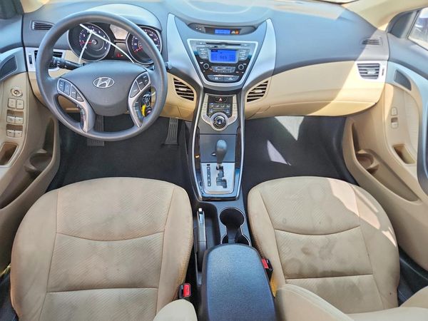 2013 HYUNDAI ELANTRA