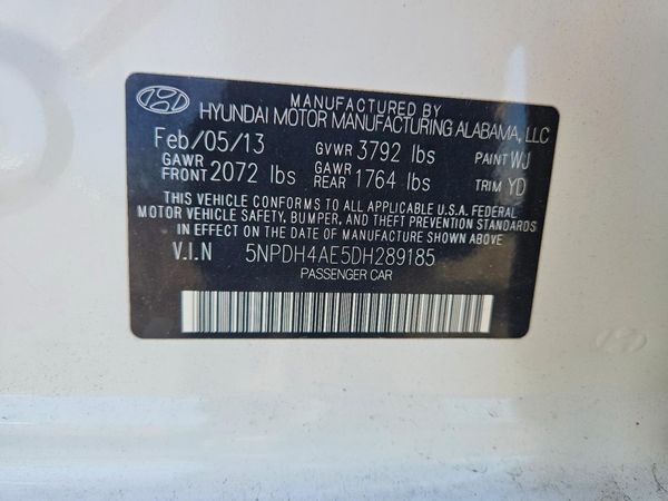 2013 HYUNDAI ELANTRA