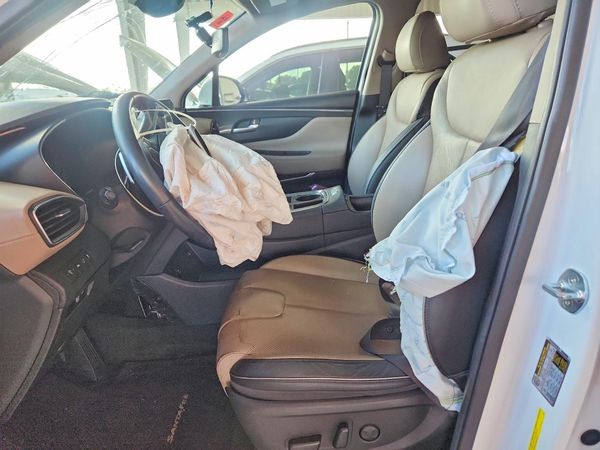 2022 HYUNDAI SANTA FE SEL w/ Premium Pkg