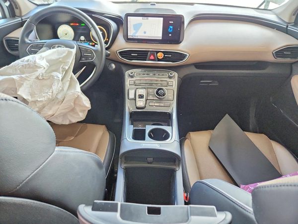 2022 HYUNDAI SANTA FE SEL w/ Premium Pkg