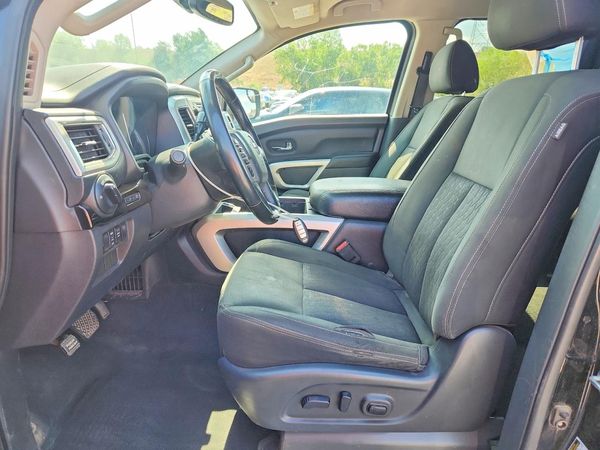2019 NISSAN TITAN