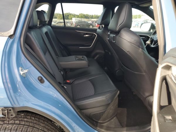 2023 TOYOTA RAV4 XSE