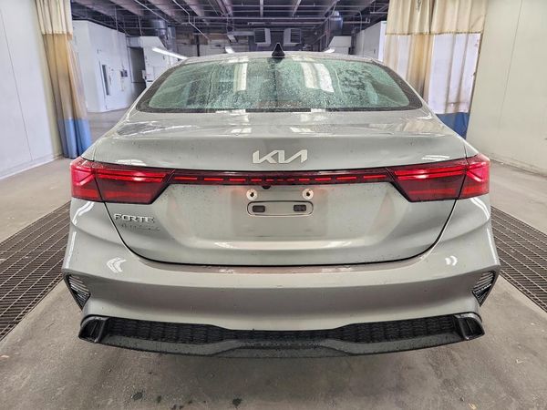 2022 KIA FORTE FE, LXS