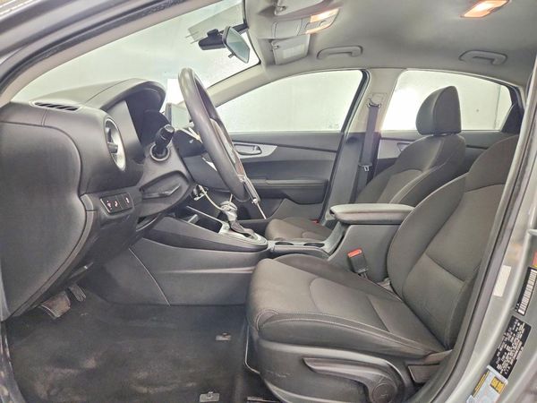 2022 KIA FORTE FE, LXS
