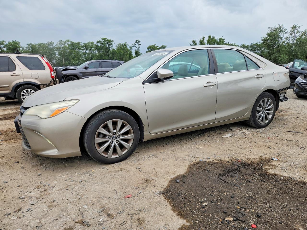 2016 TOYOTA CAMRY