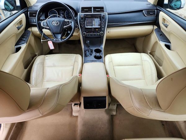 2016 TOYOTA CAMRY