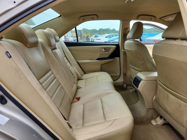 2016 TOYOTA CAMRY