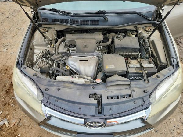 2016 TOYOTA CAMRY