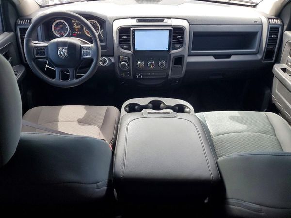 2015 RAM 1500 ST