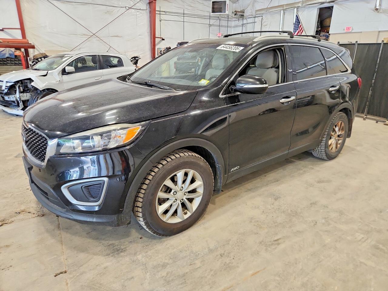 2016 KIA SORENTO L / LX