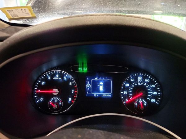 2016 KIA SORENTO L / LX