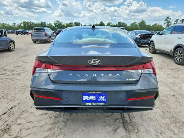 2024 HYUNDAI ELANTRA Limited