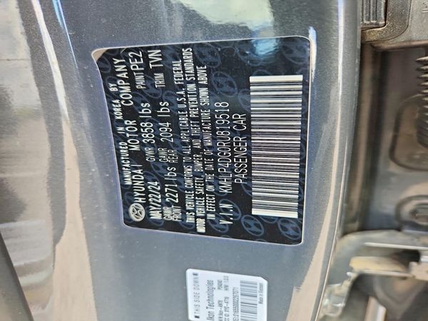 2024 HYUNDAI ELANTRA Limited