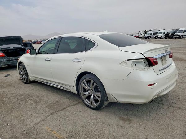 2016 INFINITI Q70L