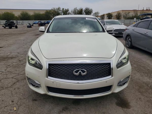 2016 INFINITI Q70L