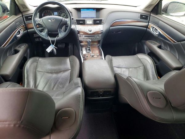2016 INFINITI Q70L