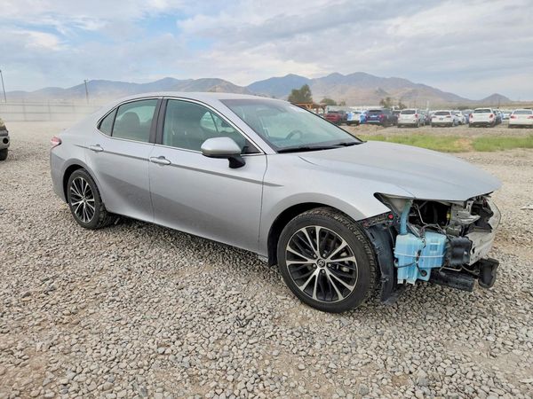 2020 TOYOTA CAMRY