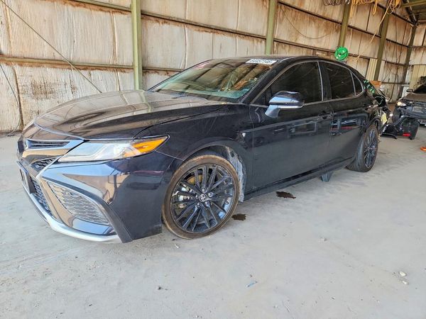 2024 TOYOTA CAMRY