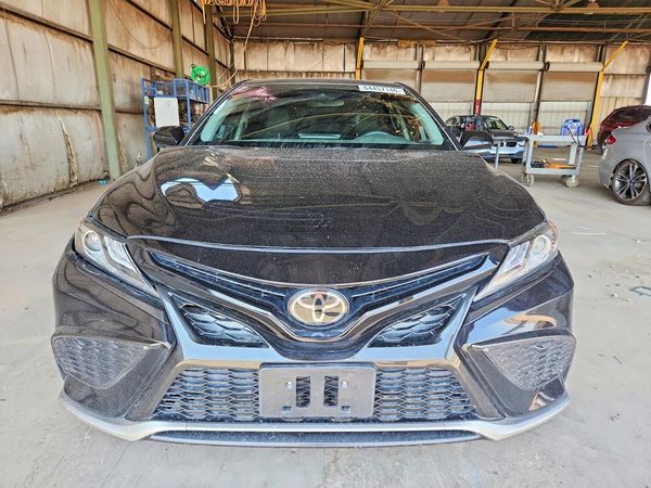 2024 TOYOTA CAMRY