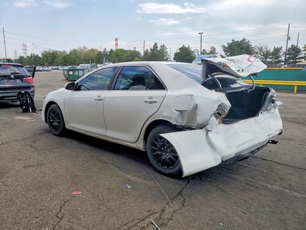 2012 TOYOTA CAMRY
