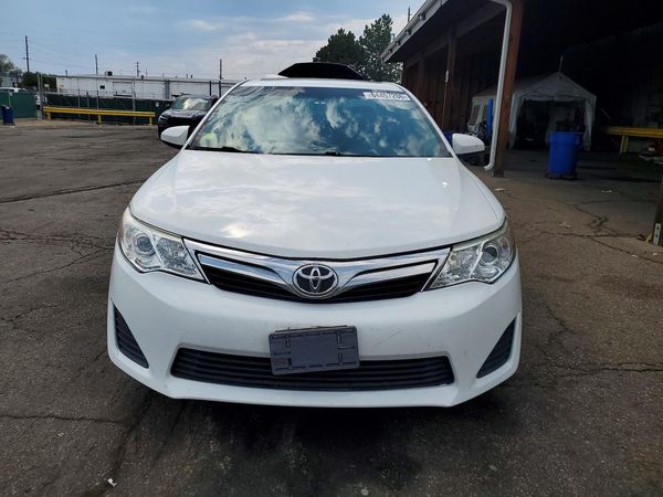 2012 TOYOTA CAMRY