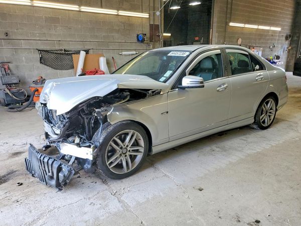 2013 MERCEDES-BENZ C