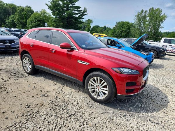 2018 JAGUAR F-PACE Prestige — Passenger 3/4