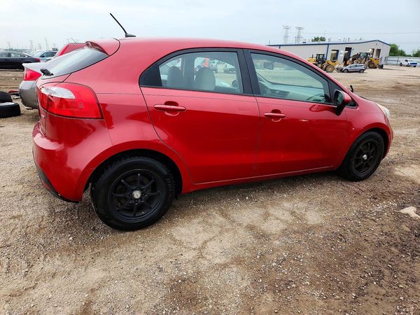 2015 KIA RIO GL - Middle-low