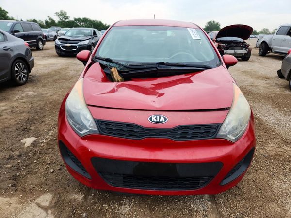2015 KIA RIO GL - Middle-low