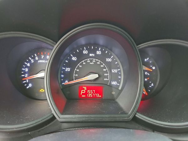2015 KIA RIO GL - Middle-low